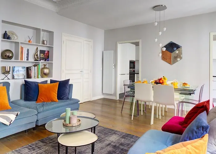 Arc De Triomphe&théâtre Marigny - Vacation Appartement Paris
